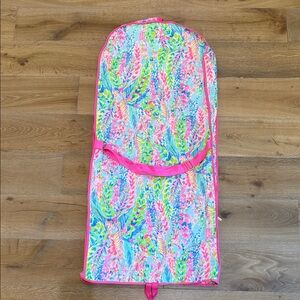 Lilly Pulitzer Garment Bag with Pink Accents